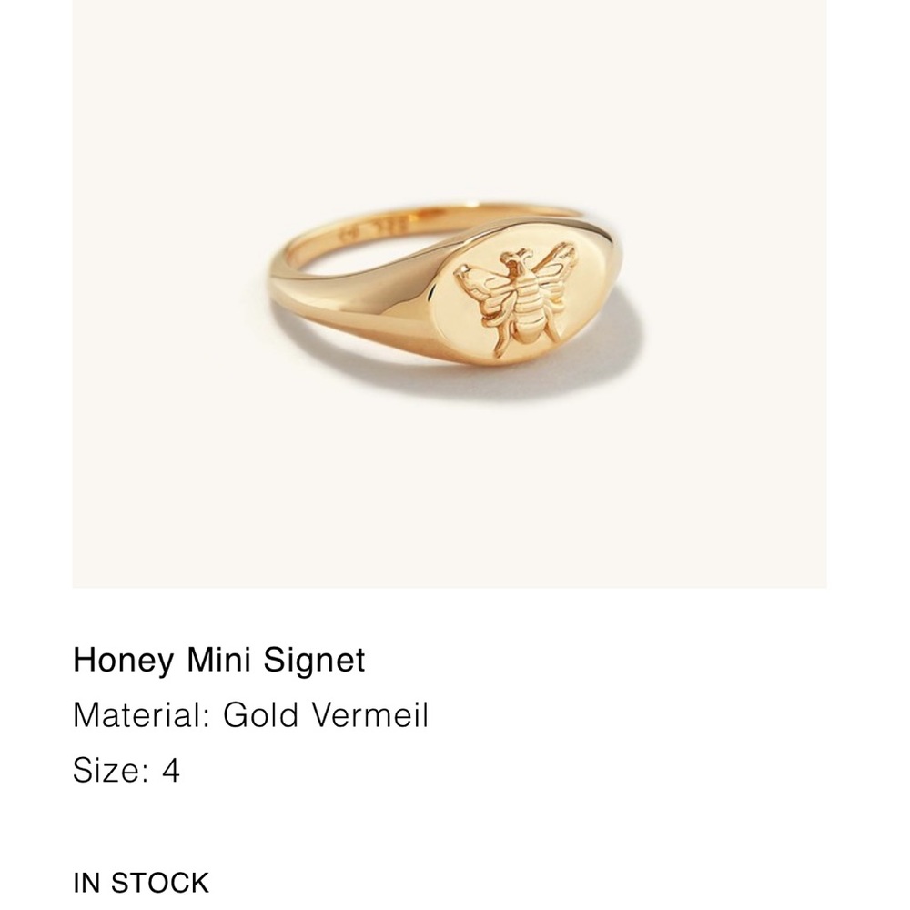 Mejuri Honey Mini Signet